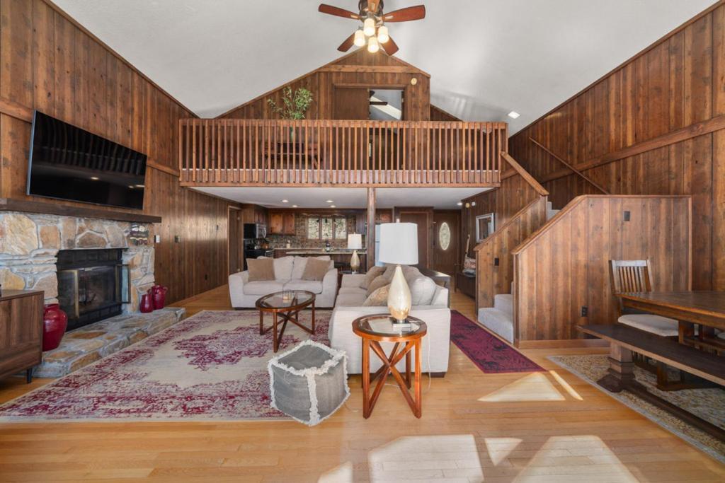 Wolf Ridge Retreat Villa Swiss Esterno foto